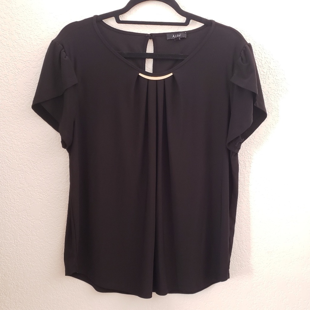 PreLove: Women' Black Top
